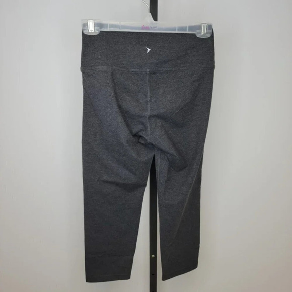 Old Navy Balance Leggings - Picture 3 of 7